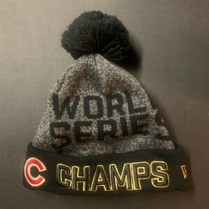 Chicago Cubs New Era 2016 World Series Champs On Field Winter Beanie Hat Gold